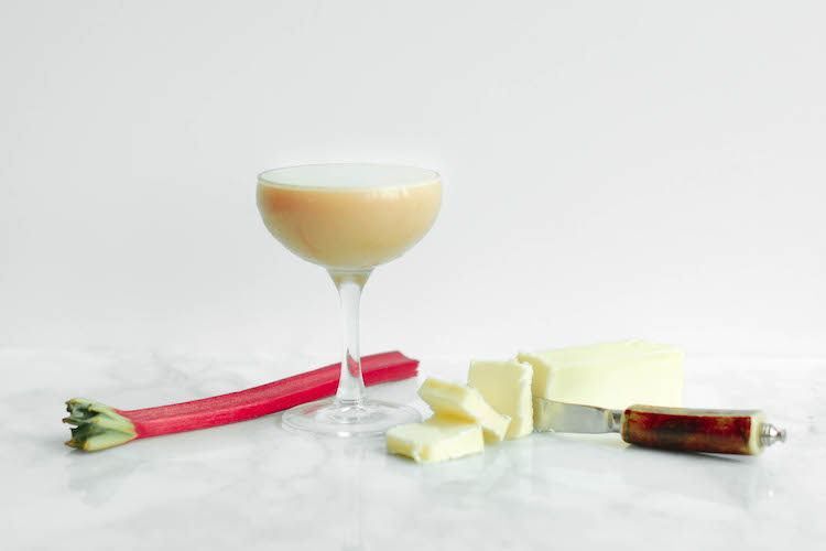 Brown butter Rhubarb cocktail // craftancocktails.co