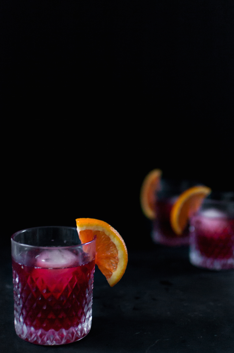 Pomegranate Negroni // Craftandcocktails.co