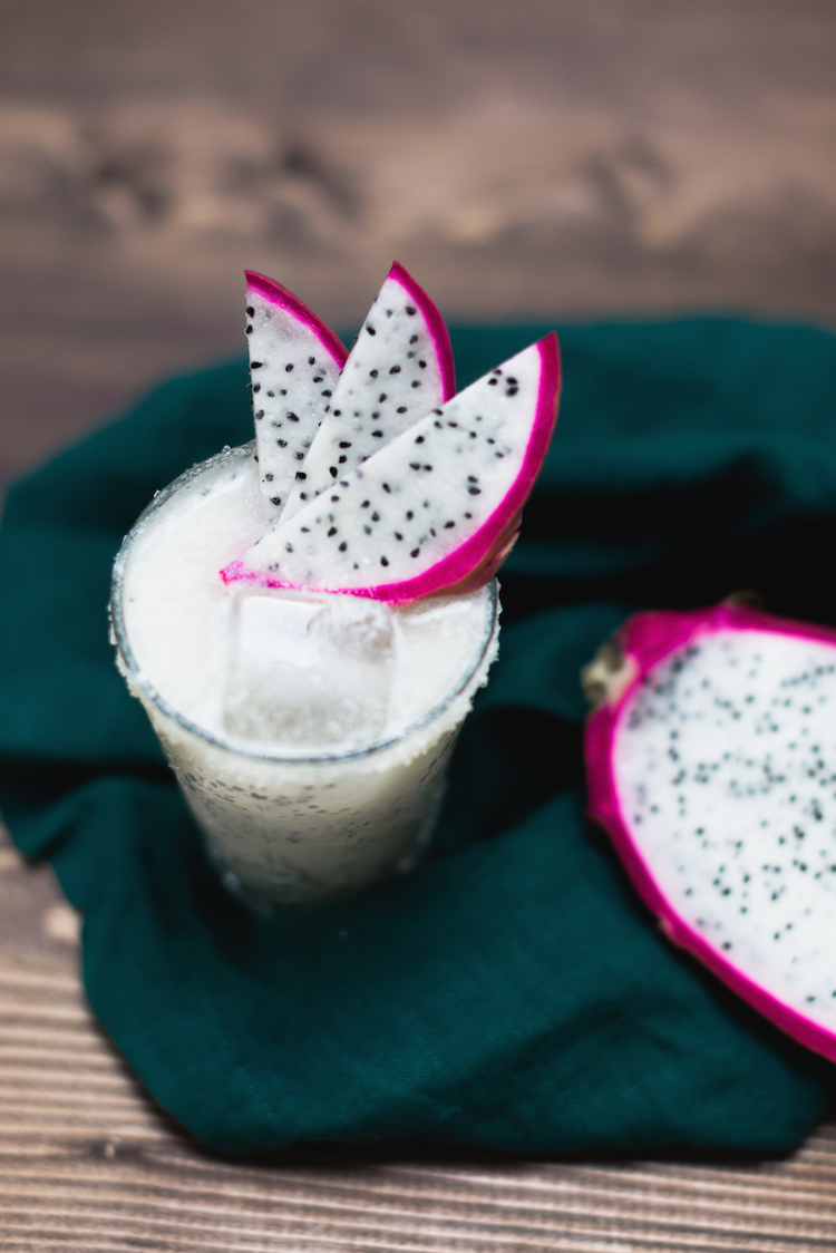 Pineapple DPineapple Dragon Fruit Margarita // craftandcocktails.co