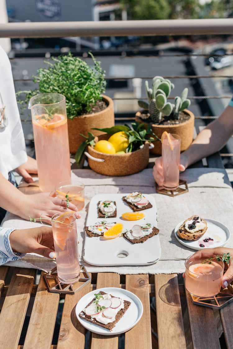 Summer Rooftop Soireé + Grapefruit Vanilla Thyme Fizz 