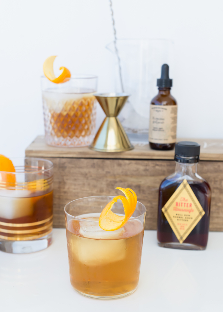 Old Fashioneds for Father's Day // Craftandcocktails.co