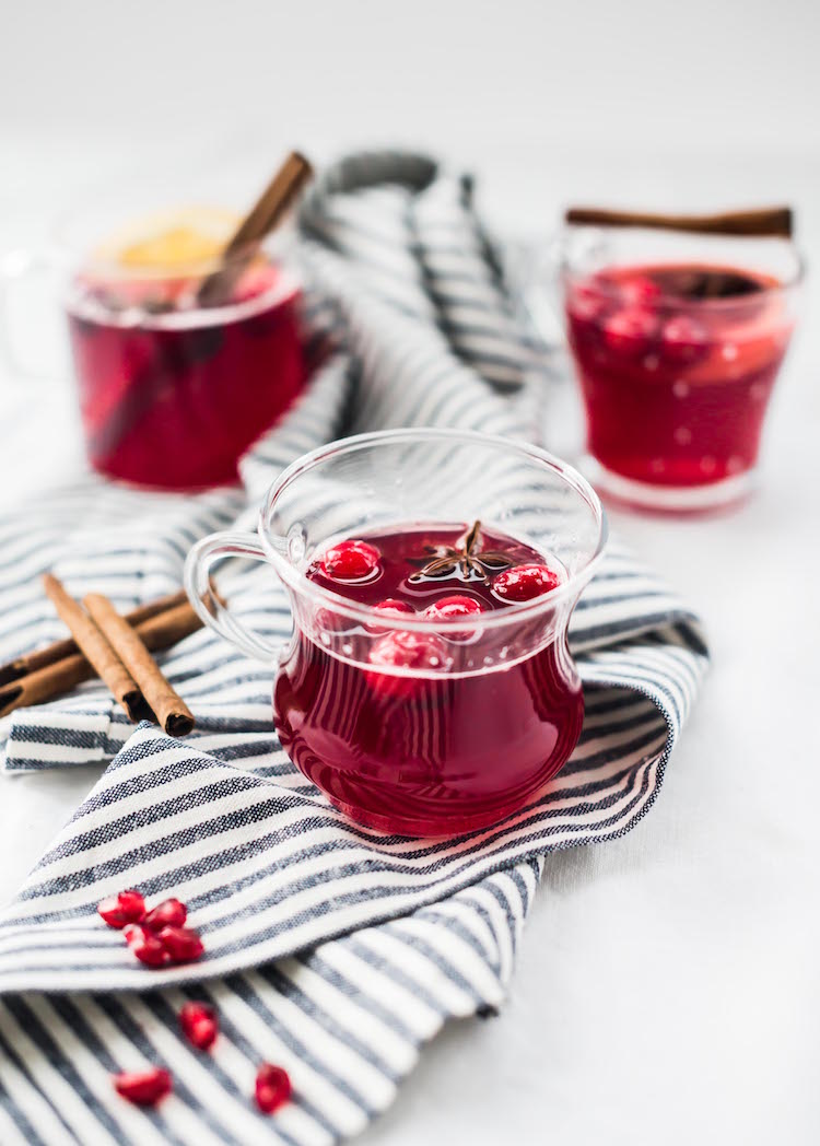 Mulled Pomegranate Warmer Cocktail Recipe