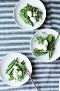 Simple Dinner Party burrata and peas // Craftandcocktails.co