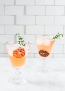 Ginger Thyme Blood Orange Sparkler healthy cocktail | Craftandcocktails.co