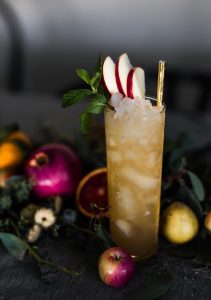 Apple Sherry Cobbler with Palo Cortado | Recipe on craftandcocktails.co