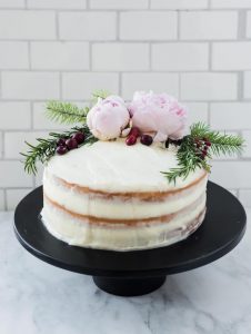Holiday Naked Cake DIY | how to no Craft & Cocktails (craftandcocktails.co)