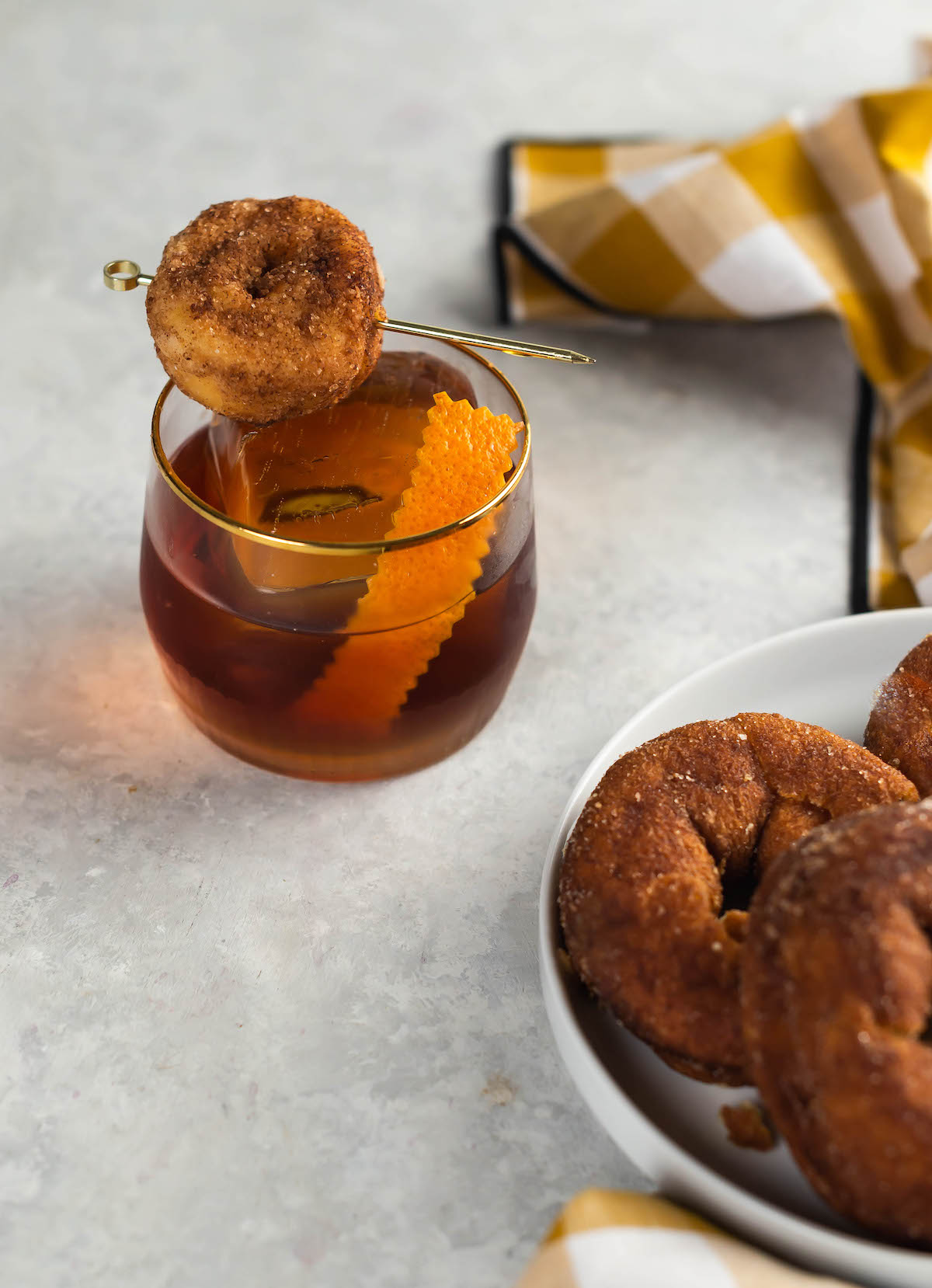 Apple Cider Doughnut Old Fashioned | recipe on craftandcocktails.co